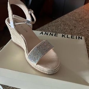 Anne Klein - Wylie Wedges